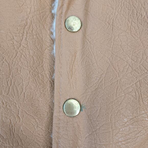 Finger Hut Vintage Mens Faux Leather Vest Snap Front Pockets 40 l/xl Tan dadcore - Picture 3 of 7